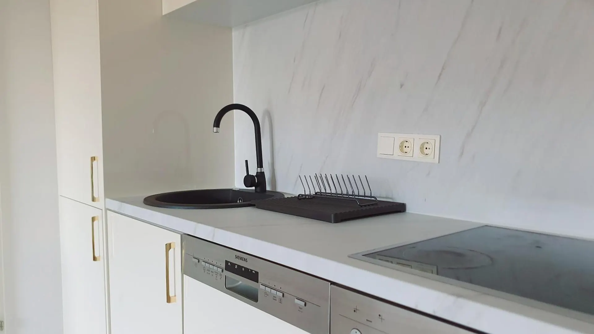 Near Lake One Bedroom Cute Apartment Vienna Austria