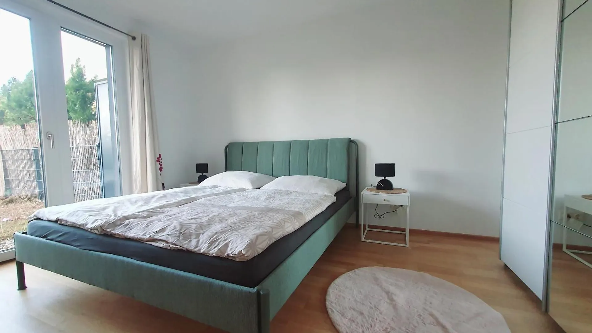 Near Lake One Bedroom Cute Apartment Vienna