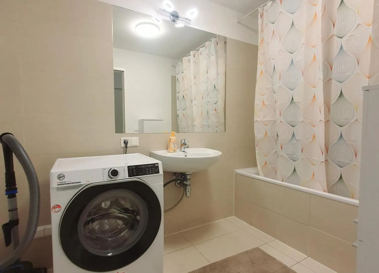 Near Lake One Bedroom Cute Apartment Vienna 0*,